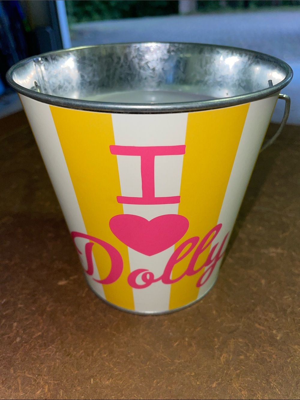 I ♥ Dolly Yellow & White citronella candle
